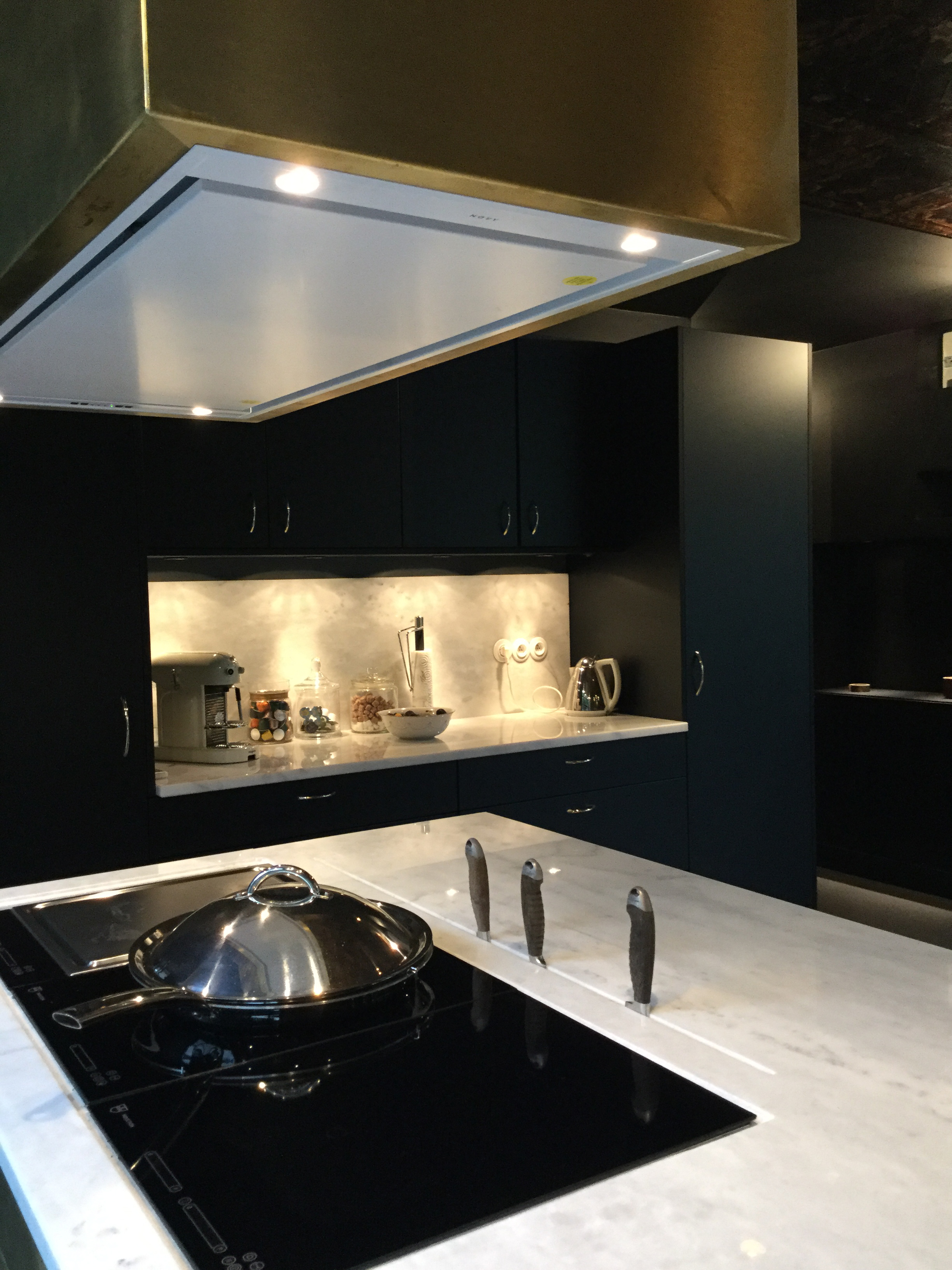 Architecture d’intérieur, décoration et aménagement d'une pièce de réception et sa cuisine, Sceaux, mwell studio 03