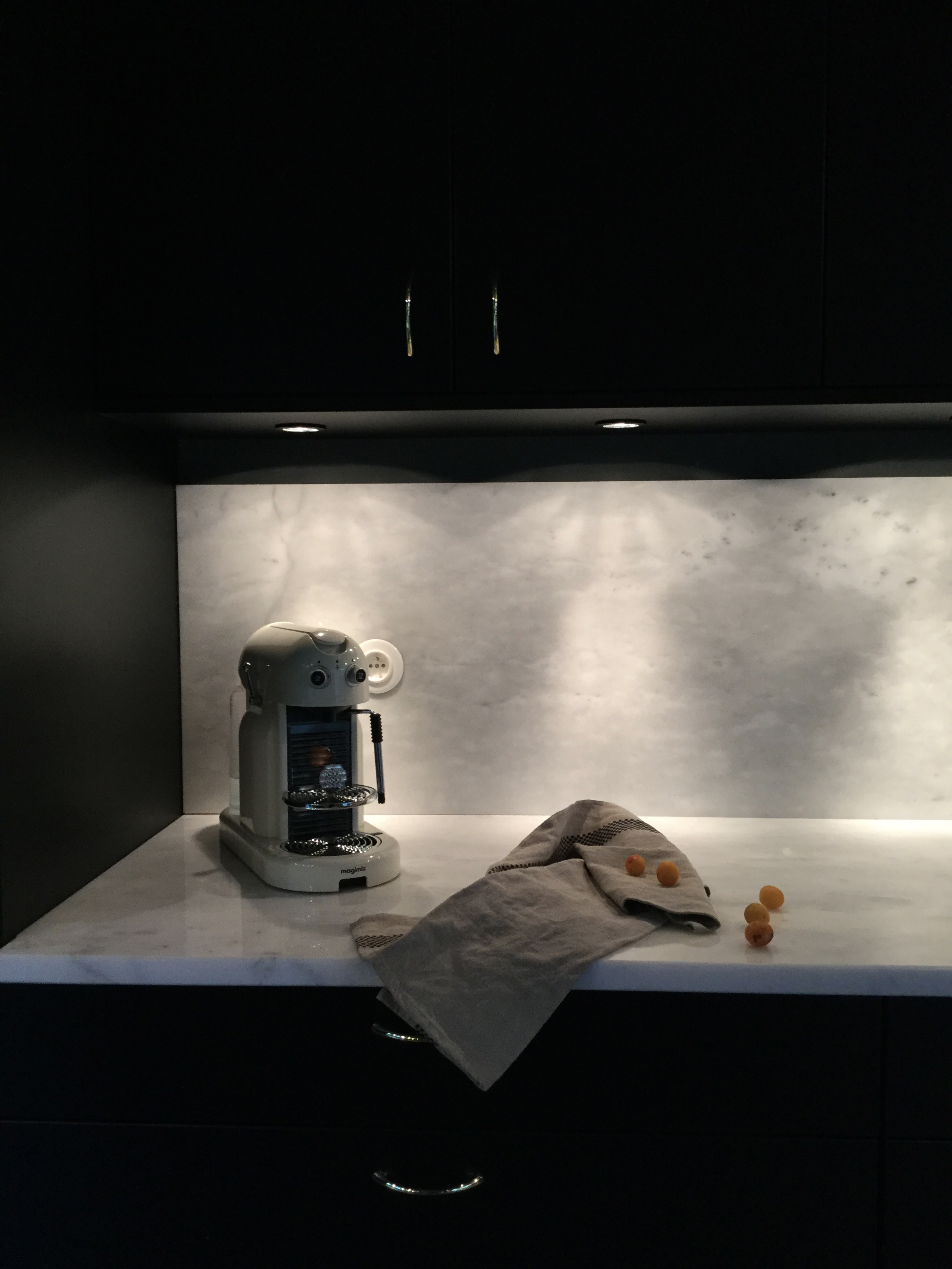 Architecture d’intérieur, décoration et aménagement d'une pièce de réception et sa cuisine, Sceaux, mwell studio 05