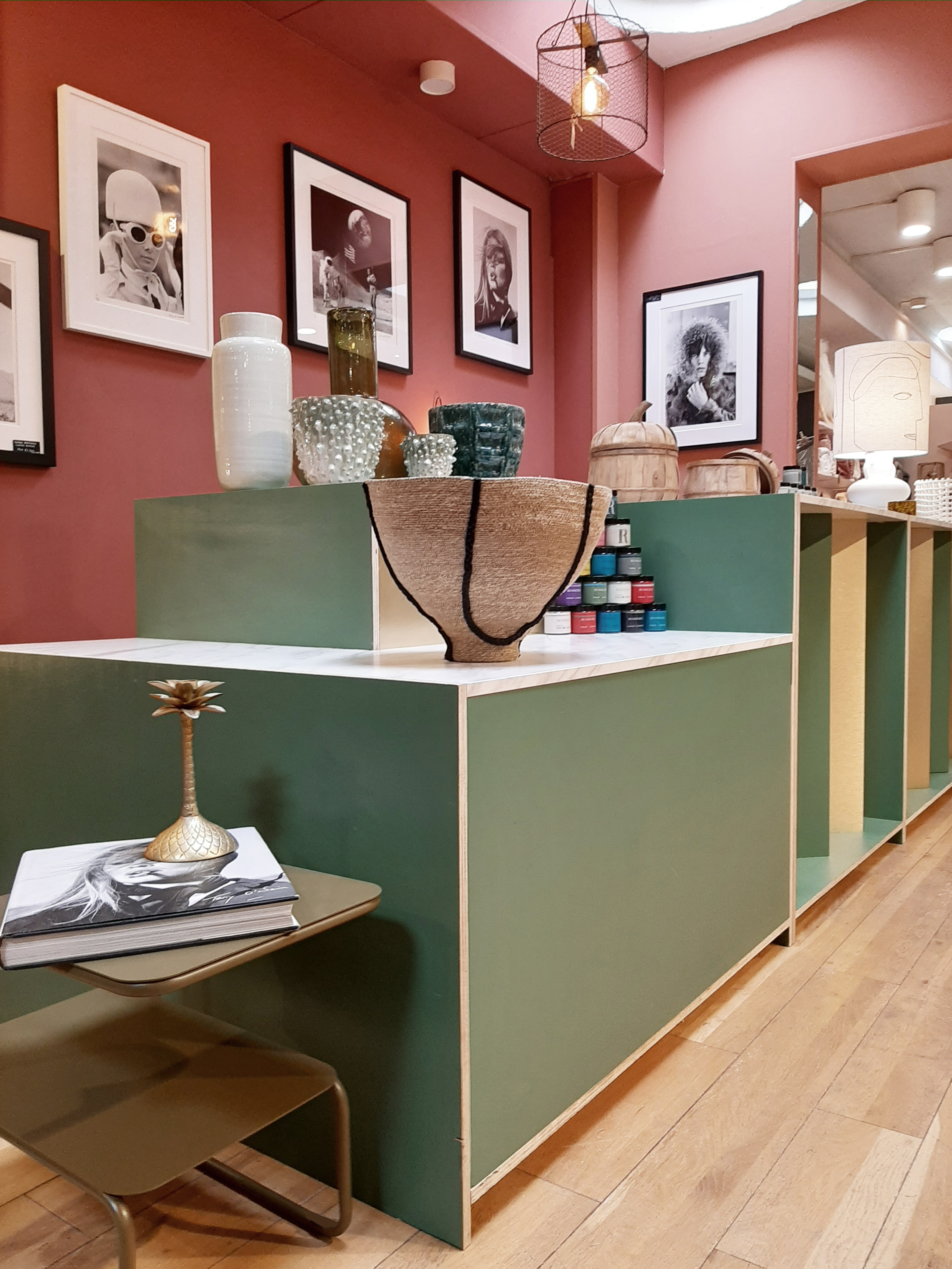 Aménagement et curation du concept-store Le Showroom, Luxembourg, par Mwell Studio, 00