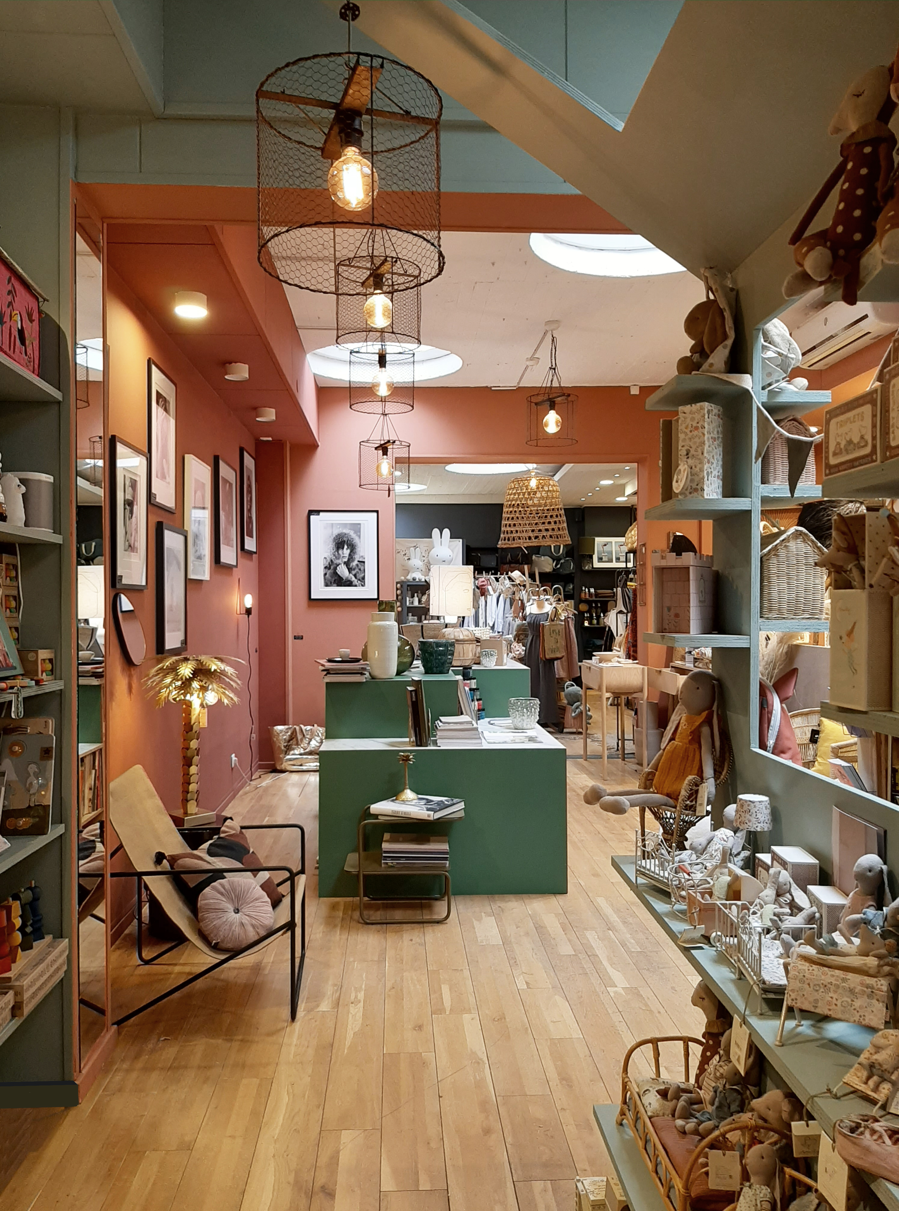 Aménagement et curation du concept-store Le Showroom, Luxembourg, par Mwell Studio, 02