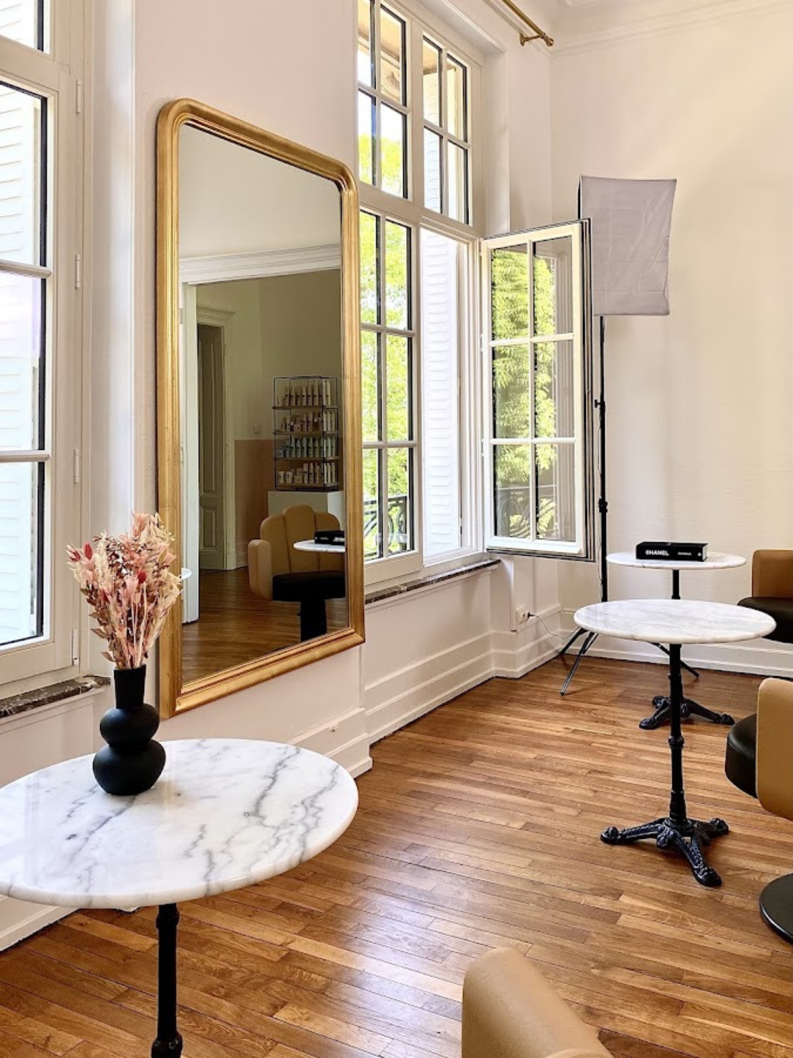 Aménagement, décoration et stylisme d'un salon de coiffure Maison Callista, à Metz, par Mwell Studio,05